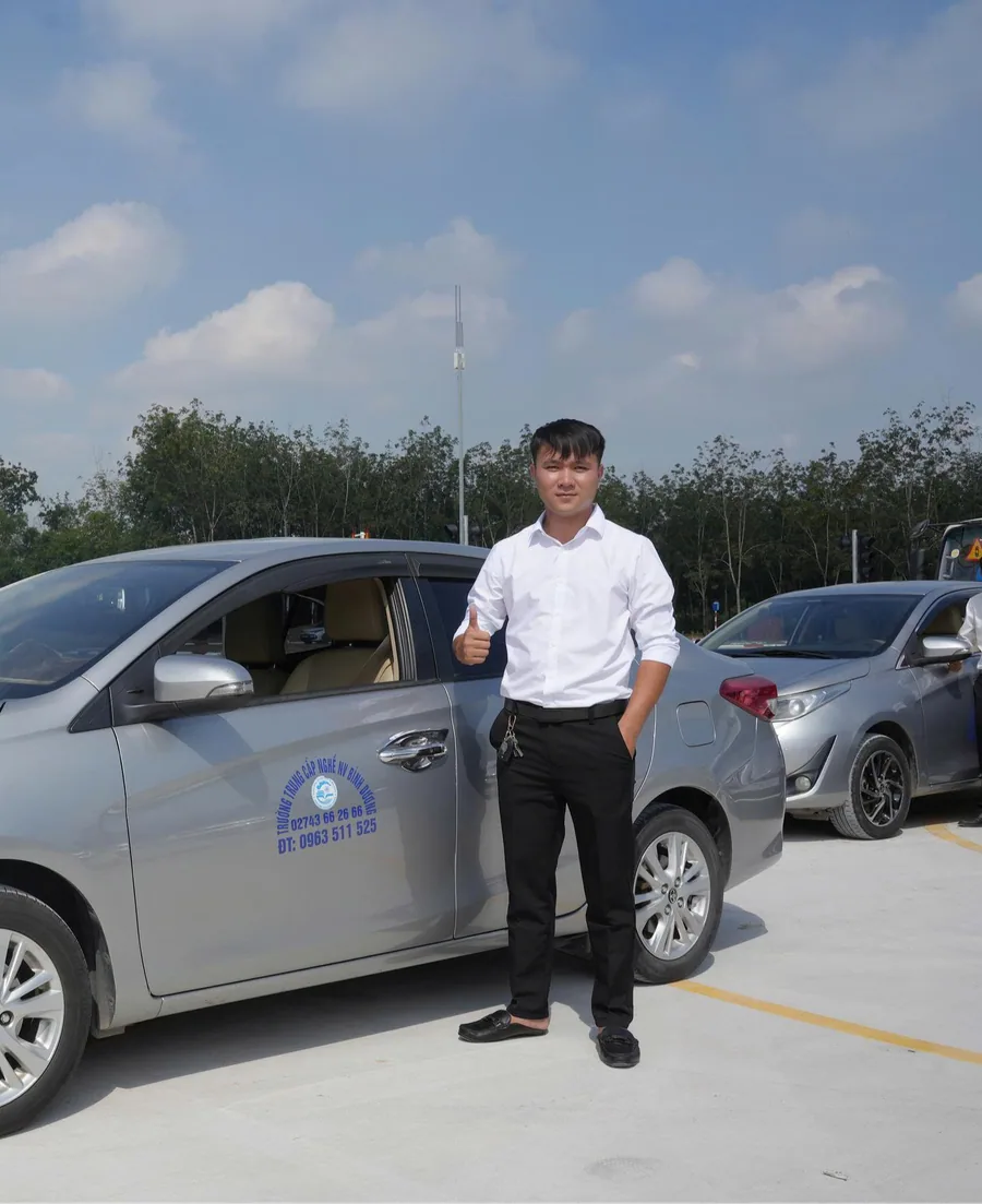 Giáo viên Trần Đăng Khoa